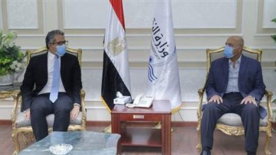 كامل الوزير يستعرض مساهمة قطاعات النقل في دعم السياحة