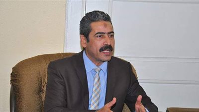 أحمد شعيب يطالب محافظ الإسماعيلية بإنشاء كوبري للمشاة بروض إسكندر