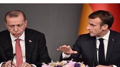 ماكرون يهاجم أردوغان: سياسته مزعجة لاستقرار أوروبا