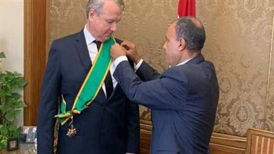 12 معلومة عن تطور العلاقات 