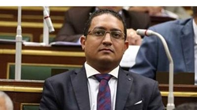 جون طلعت يطالب بحجب شبكة 