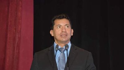 أشرف صبحي يشكل لجنة للتحقيق في واقعة التعدي على شابين بأحد مراكز شباب المرج