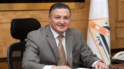 رئيس جامعة بنها يصدر عددًا من القرارات والتكليفات الجديدة