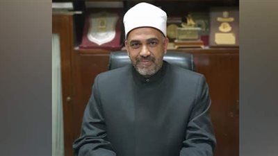 محمد عزت يخطب الجمعة من مسجد النور بالعباسية