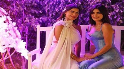 رانيا منصور تحتفل بزواج شقيقتها التوأم (فيديو)