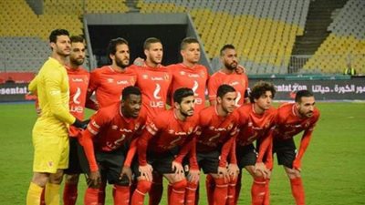 3 مشاكل تواجه الأهلي قبل لقاء القمة