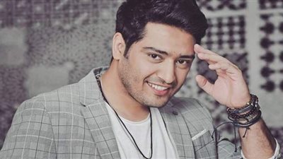 أحمد زعيم يتعاون مع نجوم الغناء العربي في  9 أغان جديدة