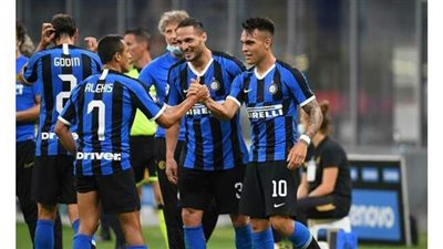 تعادل مثير  2-2 بين إشبيلية وانتر ميلان في الشوط الأول