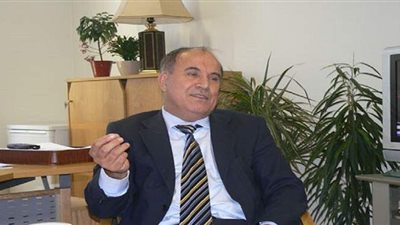 وفاة سفير العراق السابق في روما جراء الإصابة بفيروس كورونا