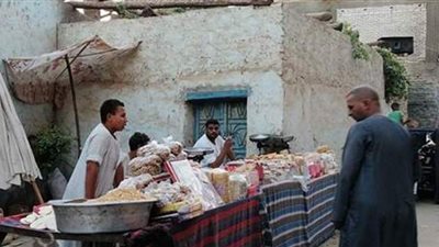 بائع حلوى: حريص على حضور مولد العذراء.. وكورونا أثرت في الاحتفالات | فيديو