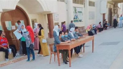 توافد طلاب الثانوية العامة على معامل التنسيق بجامعة الإسكندرية لليوم الثاني | صور
