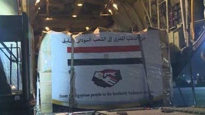 تنفيذاً لتكليفات الرئيس.. وصول طائرتي مساعدات مصرية من الجسر الجوي الإغاثي إلى لبنان