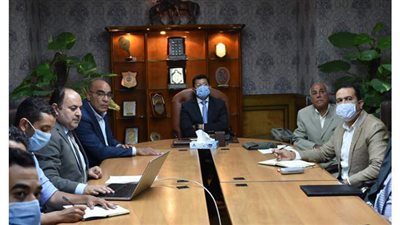 وزير الرياضة يجتمع باللجنة المنظمة لبطولة العالم لليد ٢٠٢١