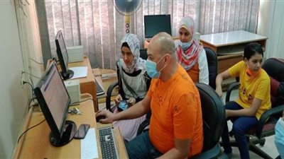 الأولى على الثانوية العامة بالجمهورية تسجل في التنسيق الإلكترونى بجامعة بنها