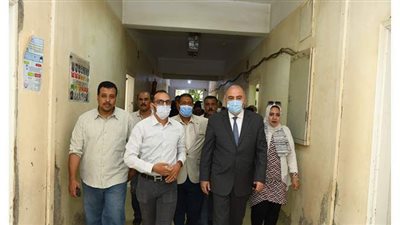 محافظ قنا يأمر بانتداب طبيبين للعمل بوحدة الكلى الصناعى بأبوتشت