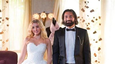 وصلة رقص لهنا الزاهد وأحمد حاتم فى كواليس 