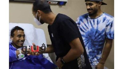 وليد سليمان يزور محمد عبد الشافي في المستشفى.. وهذه رسالته له