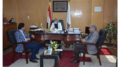 نائب محافظ الوادي الجديد تلتقي رئيس اتحاد 