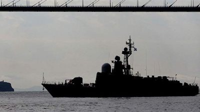 زوارق حربية إسرائيلية تهاجم قوارب الصيادين على شاطئ غزة