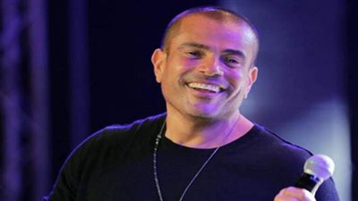 عمرو دياب يعلن إحياء حفلة أون لاين لأول مرة