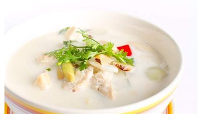 طريقة عمل شوربة الفاصوليا والدجاج الحارة بالكريمة