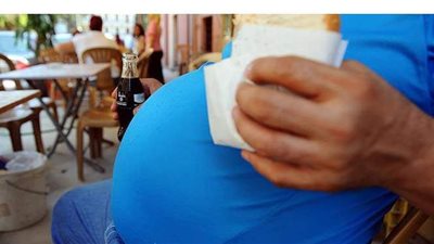 استشاري تغذية: 5 ملايين شخص يعانون من السمنة المفرطة بمصر | فيديو