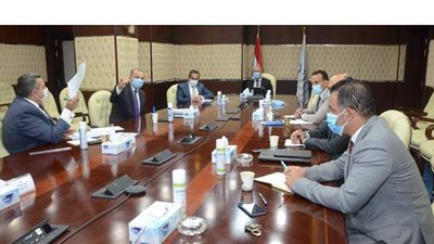 وزير الإسكان يتابع موقف الأبراج السكنية بمشروع تطوير 