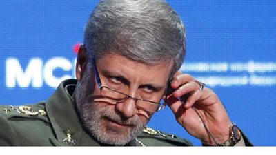 وزير الدفاع الإيراني: طهران وموسكو وضعتا برنامجا دقيقا لتعزيز العلاقات الدفاعية