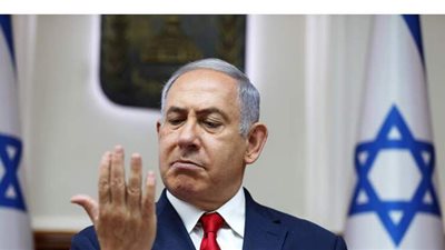 نتنياهو يبعد شبح خوض انتخابات جديدة في إسرائيل بالرضوخ لخصومه