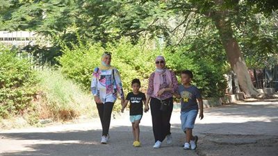 زائرو حديقة الحيوان بالجيزة يشيدون بجمالها ونظافتها | فيديو