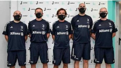 بيرلو يبدأ مشواره الجديد مع يوفنتوس