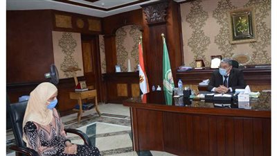 لأول مرة.. كفيفة رئيسا لقسم ذوي الاحتياجات الخاصة بمكتبة مصر بالمنيا | صور