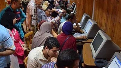 زحام على تظلمات تنسيق الثانوية الفنية في الإسكندرية