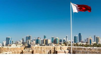 البحرين تعلن إلغاء شرط الحجر الصحي على الوافدين الأجانب