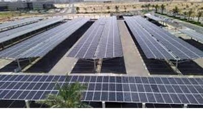 الطاقة الشمسية في مدينة دبي تسيطر على السيارات | تعرف على التفاصيل