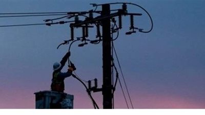 فصل التيار الكهربائي عن عدد من المناطق بمدينة الوقف