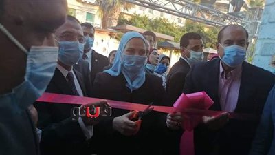 القباج والشريف يفتتحان معرض 