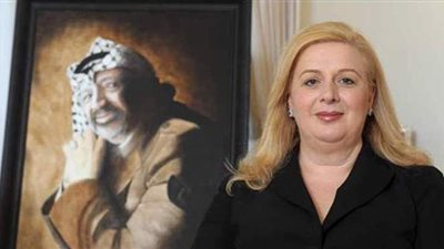 سهى عرفات تهاجم الفلسطينيين وتعتذر للإمارات