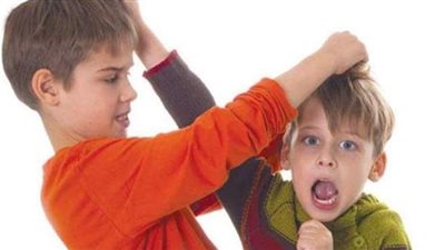 اعرفى أسباب انتشار العنف بين الأطفال
