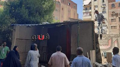 حي بولاق الدكرور يزيل الأكشاك المخالفة بصفط اللبن