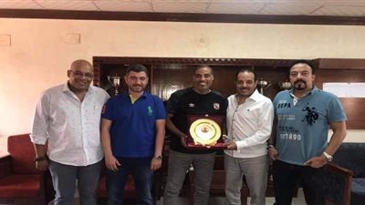 تفاصيل لقاء مجلس إدارة منطقة القاهرة لكرة القدم مع بيبو وشطة | صور