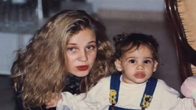 أول ظهور لشيرين رضا بعد وفاة والدها