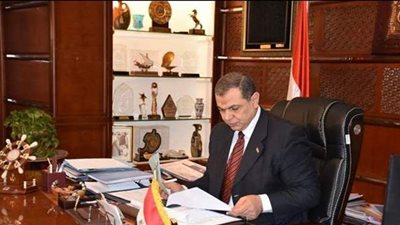 صرف 3 ملايين جنيه للعمالة غير المنتظمة وتعيين 9 أشخاص بالوادي الجديد