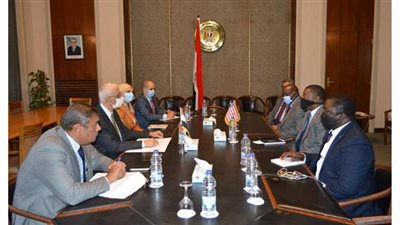 نائب وزير الخارجية يعقد جلسة مباحثات مع نظيره الليبيري