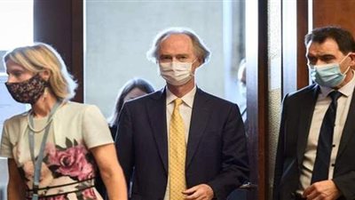 رغم إصابة 4 مشاركين بكورونا.. استئناف المحادثات حول الدستور السوري في جنيف