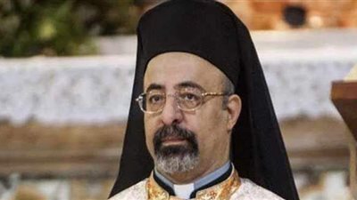 مطران سوهاج للأقباط الكاثوليك يجتمع مع مسئولى الدعوات بالإيبارشية