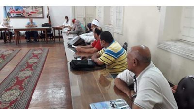 اجتماع  الجهات التنفيذية بحي وسط الإسكندرية لبحث ملف تخصيصات الأراضي