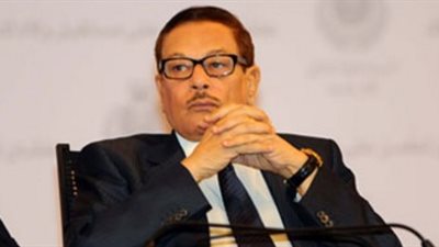 إمام عمر: صفوت الشريف وراء اعتماد شيرين عبد الوهاب مطربة بالإذاعة