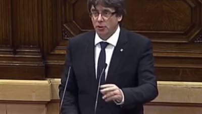 رئيس كتالونيا يعلن انفصال الإقليم عن إسبانيا