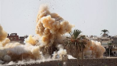 مقتل 3 مدنيين وإصابة سيدة في سقوط قذيفة على منزل بالشيخ زويد